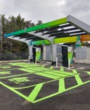 IPLANET Ricarica in sicurezza in modalità ultra fast per tutti i veicoli elettrici.