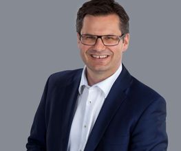 portraitSq