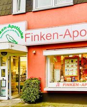 Aussenansicht der Finken Apotheke
