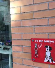 farmaciamarinac-idiz-aparca-perros-1.jpg