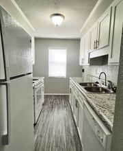 Petersburg Place Apartments image 1