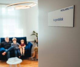 Warteraum in der Praxis von Prof. Dr. Thomas Bertelmann - Augenarztpraxis Wetzlar ocularis.pro