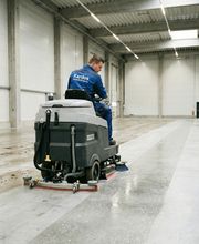 Intensive Grundreinigung zur Werterhaltung Ihrer Immobilie - Kardos Gebäudereinigung