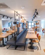 ibis Paris Nord Porte de Saint Ouen image 6