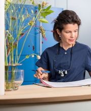 Dr. med. dent. Brandenberg Francine Bild 2