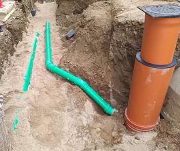 Verlegung Abwasser- und Regenwasserleitung