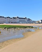 Mairie - Cabourg image 11