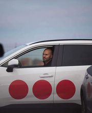 Securitas Mobil Security Mitarbeiter im Fahrzeug