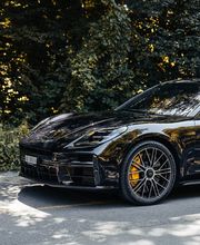 Centre Porsche Lausanne Bild 12