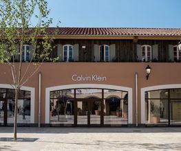Calvin Klein Outlet image 1