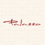 Die Palazzo Halle in Karlsruhe – Ihre perfekte Eventlocation für unvergessliche Veranstaltungen wie Firmenfeiern, Produktpräsentationen, Tagungen, Hochzeiten und mehr.
Die ehemalige Maschinenfabrik am Westbahnhof in Karlsruhe bildet ein außergewöhnliches Ambiente für exklusive Veranstaltungen mit dem gewissen Etwas. Auf 1.000 Quadratmetern ermöglicht die flexible Raumeinteilung den passenden Rahmen für jede Art von Event – von privaten Feiern wie Hochzeiten oder Geburtstage bis hin zu geschäftlichen Events wie Tagungen, Konferenzen oder Produktpräsentationen. In den Abendstunden taucht die ausgeklügelte Beleuchtungstechnik die hohen Decken in unterschiedliche Lichtstimmungen und macht die Palazzo Halle zu einer einmaligen Eventkulisse. Die Halle kann über die Eventagentur Projekt Eins gemietet werden, die das Lichtkonzept, die Dekoration, das Catering und auf Wunsch auch ein Rahmenprogramm detailliert auf das jeweilige Thema der Veranstaltung abstimmt.