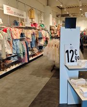 Tape à l'oeil -  Creches-Sur-Saone image 3