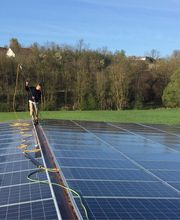 solaranlagenreinigung-Photovoltaik Gebäudereinigung