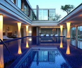 Blue Spa Pool Hotel Bayerischer Hof München