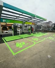 IPLANET Ricarica in sicurezza in modalità ultra fast per tutti i veicoli elettrici.