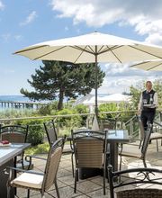Terrasse des Seeterrassen-Restaurant mit Ostseeblick im Maritim Seehotel Timmendorfer Strand