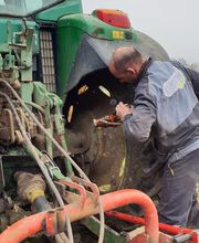 GARAGE LEZARD PNEUS image 12