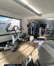 Thomas Rebecca image 4