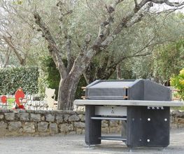 LA VIE DEHORS image 3