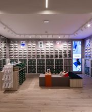 Lacoste Outlet Mac Arthur Glen Troyes image 2