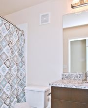 Broadlands Apartments image 1