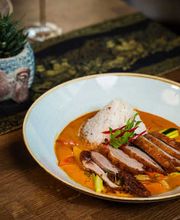 Authentisches thailändisches Curry im thailändischen Restaurant in Nürnberg