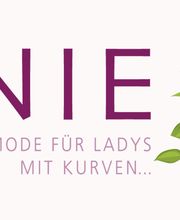 Linie 8 Brautmoden - Curvy Bride München Bild 5