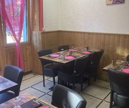 Dine Ami Table image 6