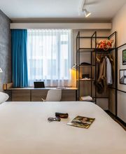 ibis Bordeaux Nord Carbon Blanc image 2