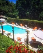 Château des Reynats image 2