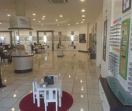 Opticien VICHY Optical Center image 2