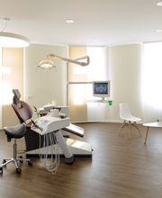 Zahnarztpraxis Dr. Linda Franck & Kollegen Bild 3