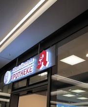 Aussenansicht der Albert Einstein Apotheke