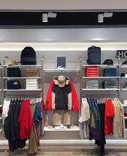 Lacoste McArthurGlen Provence Miramas _ Prêt-à-porter Homme Femme Enfants