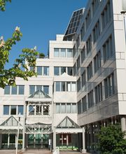 Itzehoer Versicherungen: Henri Währa Bild 1