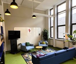 Office Essen – Lounge und Meetingbereich