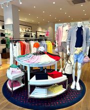 Tommy Hilfiger image 3