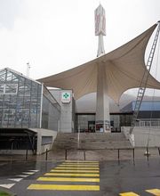 bâtiment-de-la-pharmacie-sun-store-collombey