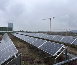Saubere Solaranlagen für maximale Leistung.