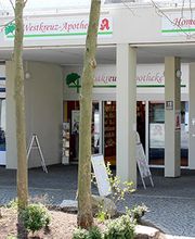 Aussenansicht der Westkreuz-Apotheke