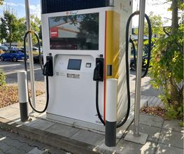 Shell Recharge Charging Station Bild 4