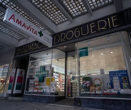 eingang-amavita-apotheke-dr-steiner