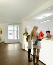 dr. med. dent. Nyffeler Tino Dr. - Studio Medico Dentistico Bild 11