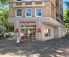 Aussenansicht der Erika Apotheke Bartz
