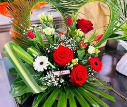 Lola Fleurs image 3