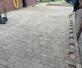 Altes Pflaster - Neuer Unterbau