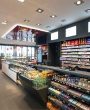 Q1 Tankstelle Bild 8