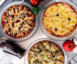 Royal Pizza image 8