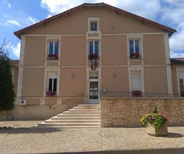 Mairie - Dienné image 1
