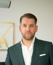 Agenturinhaber Sascha Ogrzal - AXA Versicherung Niendieker & Ogrzal oHG - Kfz Versicherung in  Osnabrück